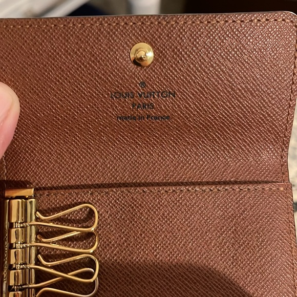 Louis Vuitton four key holder excellent condition - Picture 4 of 6